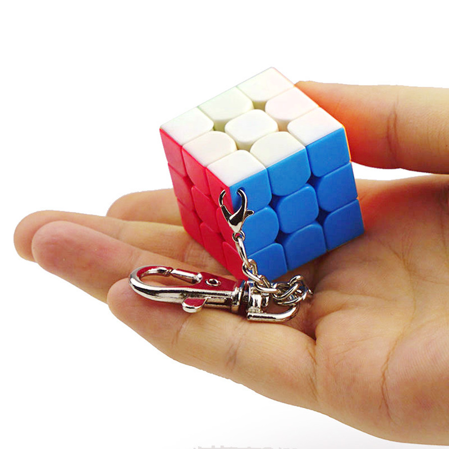 مكعبات سحرية صغيرة مع سلسلة مف - مراجعة Kids Toys Deals وسعره